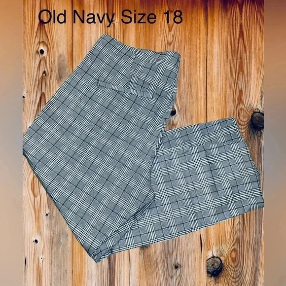 🆕 Old Navy Black White Plaid Skinny Leg  Stretch Waist Side Zip Pants  Size 18 - Picture 6 of 8